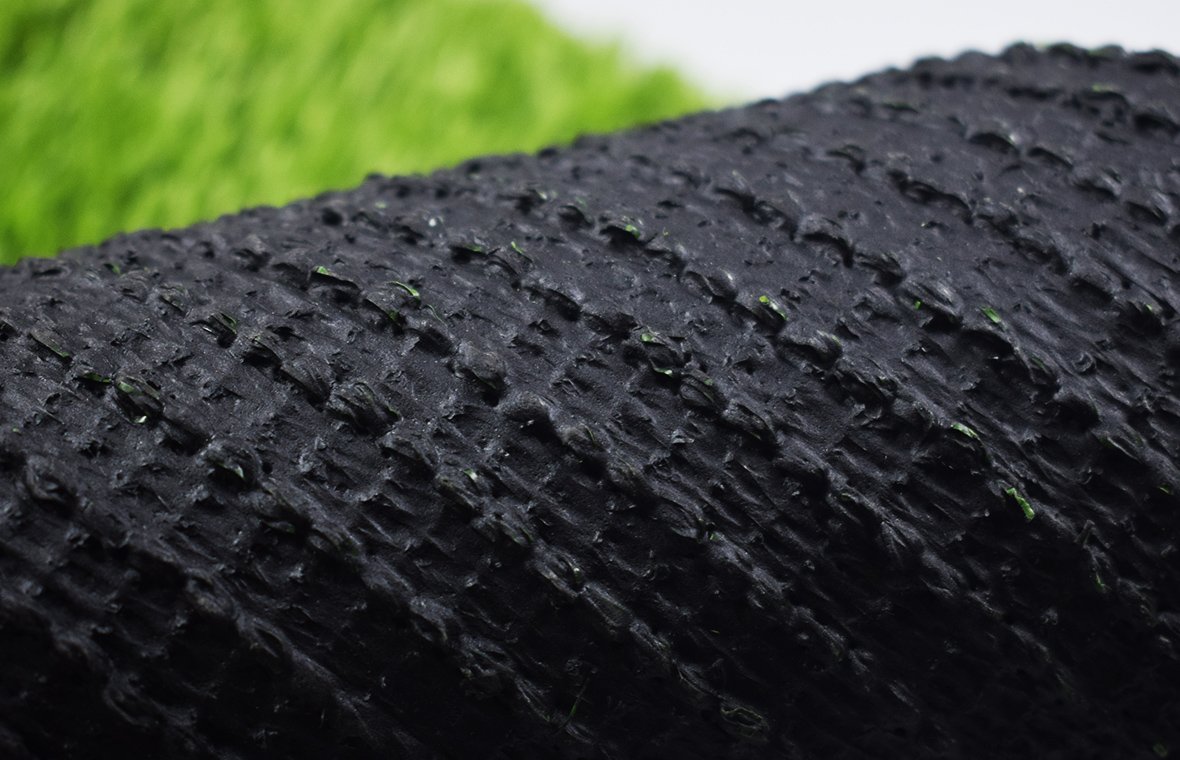 25MM DIAMOND TYPE HIGH DTEX INFILLED FOOTBALL GRASS