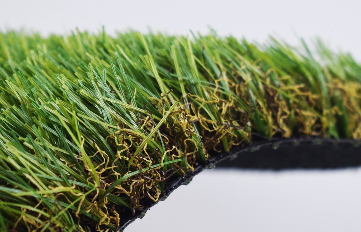 40MM HIGH DENSITY HIGH DTEX NATURAL LOOKING GARDEN GRASS